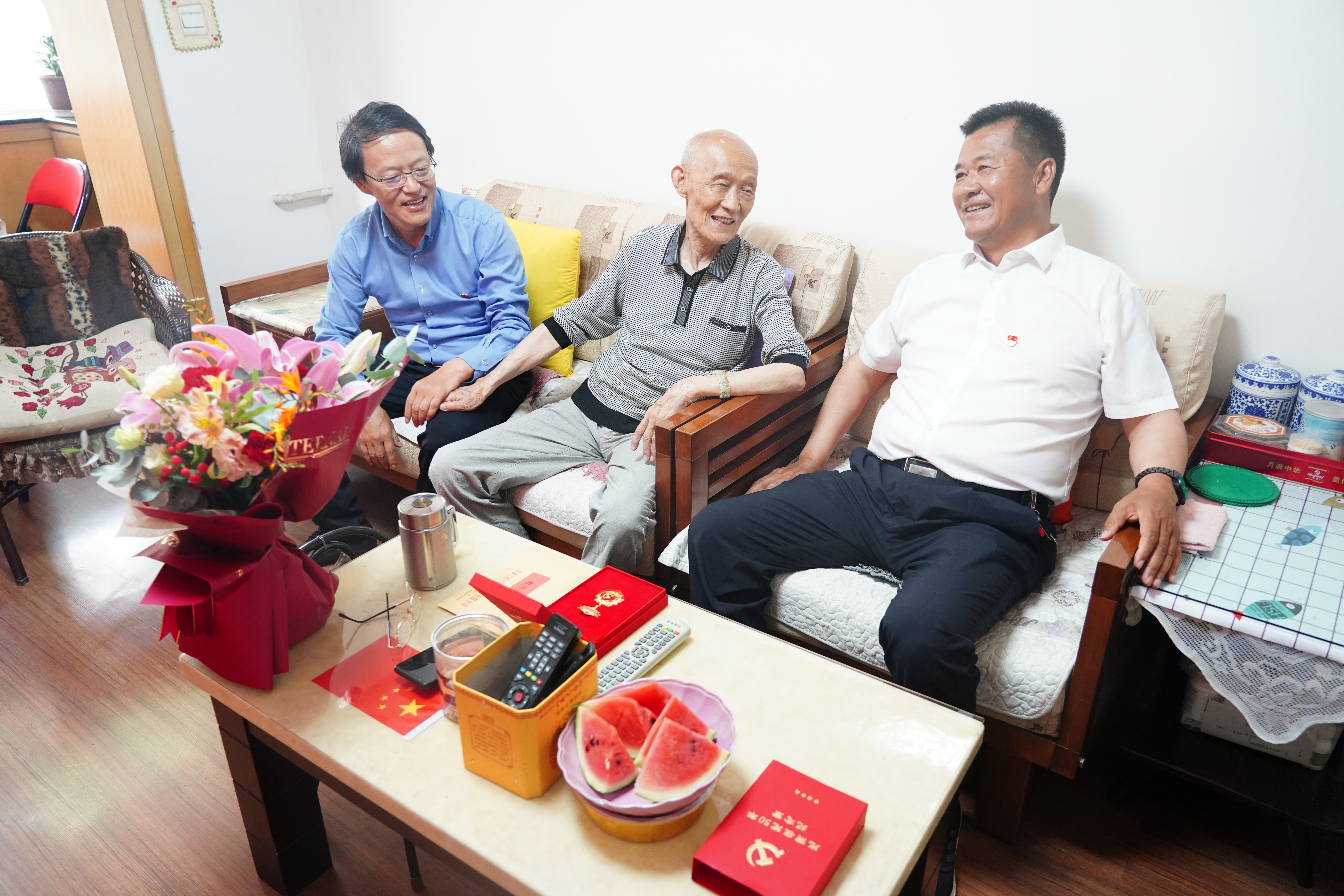 甘肅工程咨詢集團開展“七一”走訪慰問